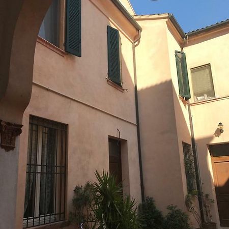 Elena Apartment Ferrara Exterior photo