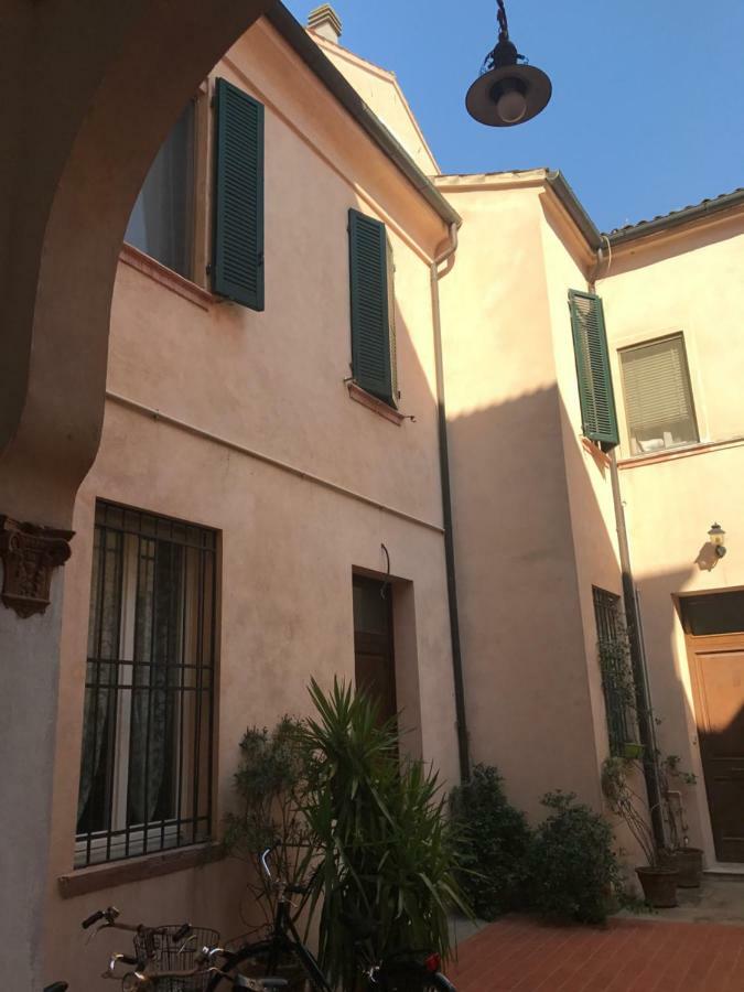 Elena Apartment Ferrara Exterior photo